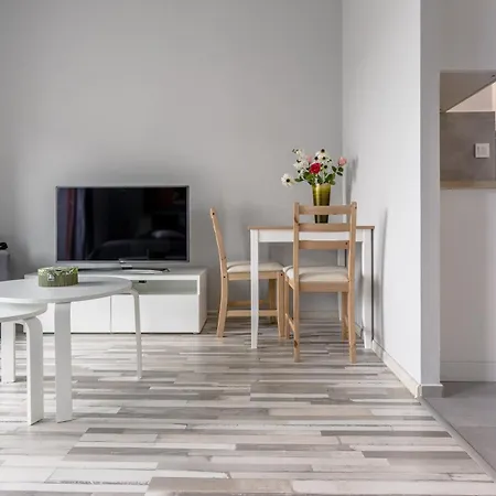 Apartamento Enjoy! Wola